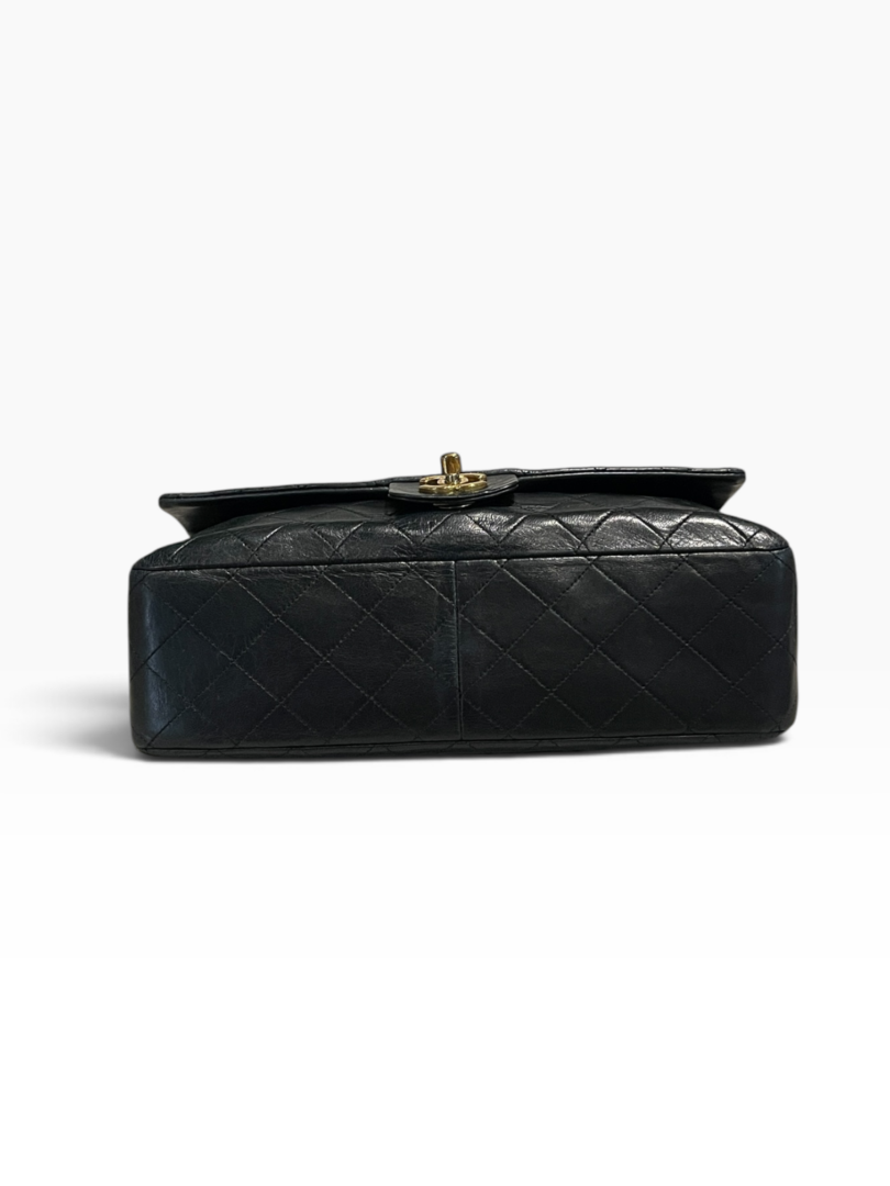 Chanel Classic Flap Bag - Image 4